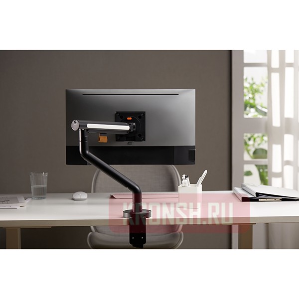 Кронштейн для монитора Ultramounts UM725B (чёрный)  